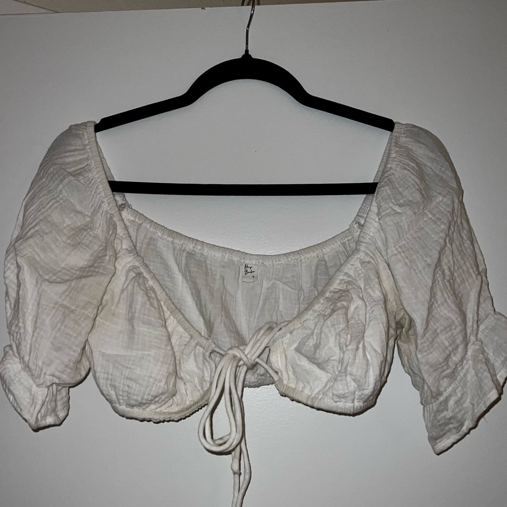 White tie crop top.